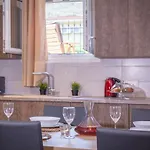 Titus Cfu Apartment *