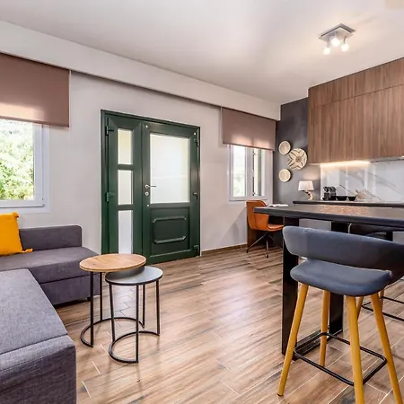 Appartement Titus Cfu *