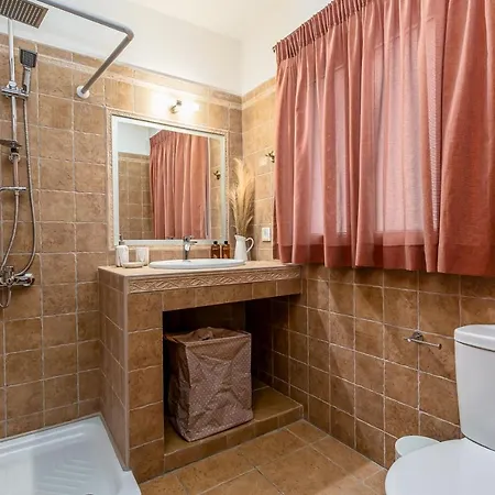Titus Cfu Apartment