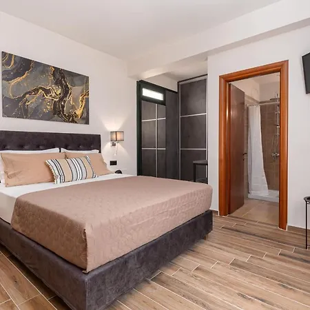 Titus Cfu Apartman Ípszosz