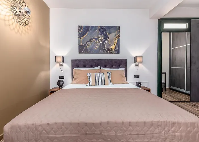 Titus Cfu Apartament